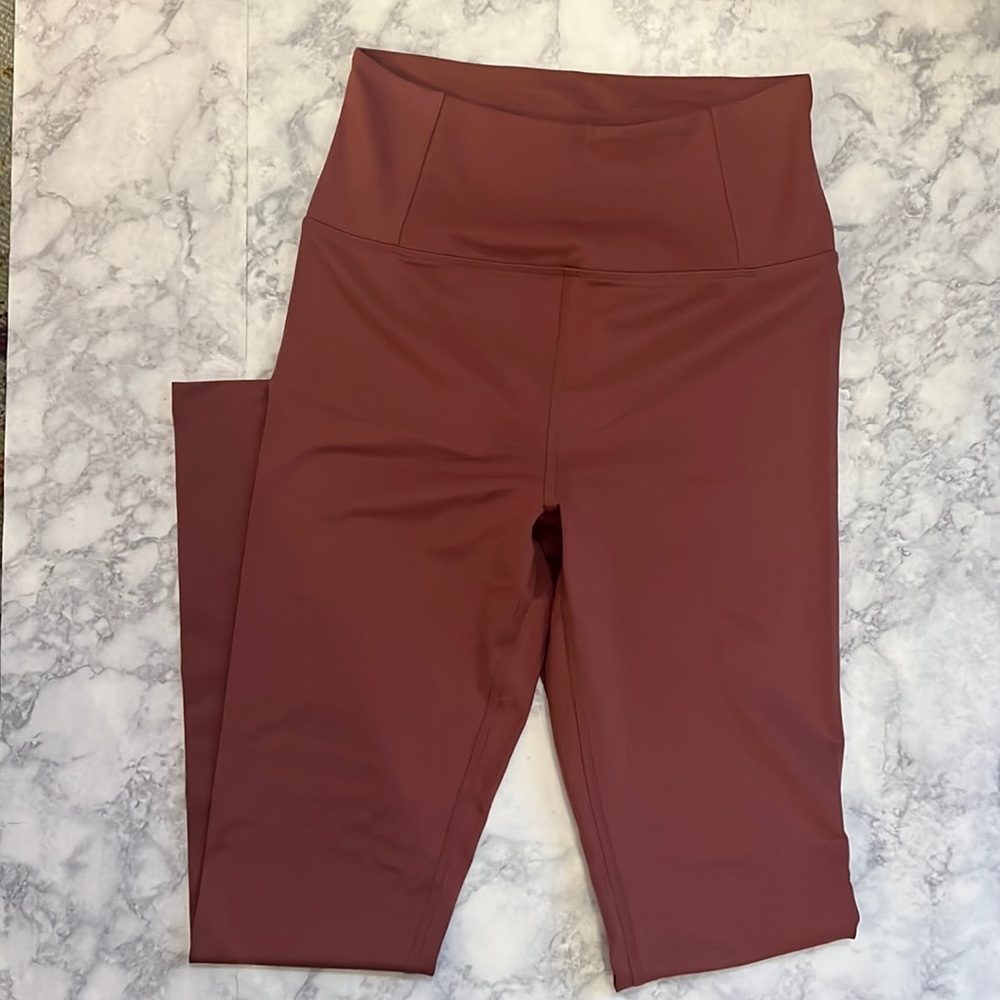Girlfriend Collective Float Seamless High Rise Legging in Fig